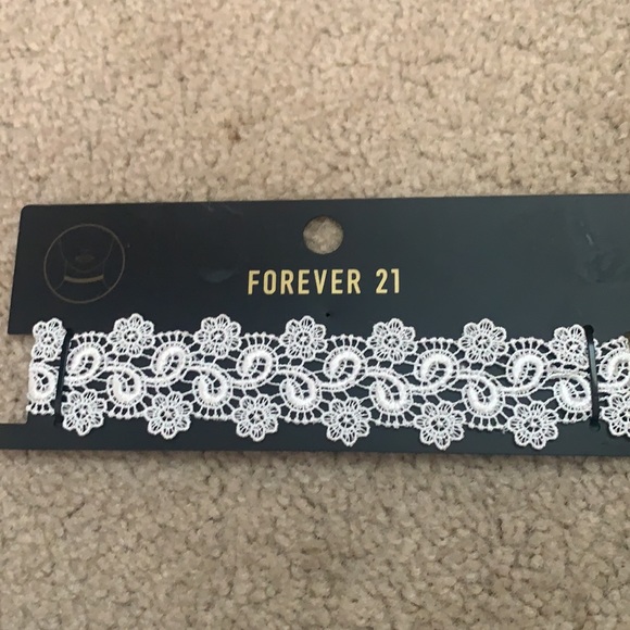 Chocker - Picture 6 of 7